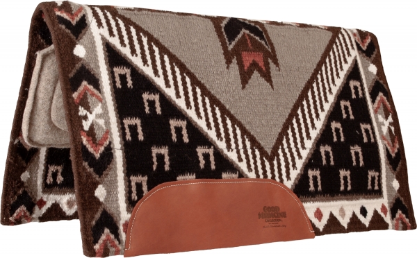 Mustang Good Medicine Pad - Pony Tracks - Wool Felt Bottom - 38 x 34 Zoll Mustang Good Medicine Pad - Pony Tracks - Wool Felt Bottom - 38 x 34 Zoll